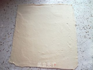 花样面食一一香肠碎花卷的做法步骤：3