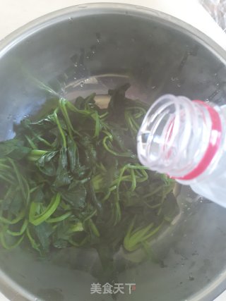 芝麻菠菜的做法步骤：3