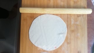 饺子皮变春卷的做法步骤：4