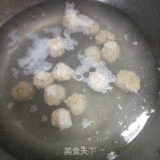 冬瓜香菜汆丸子的做法步骤：4