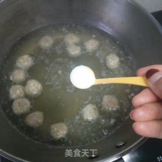冬瓜香菜汆丸子的做法步骤：6