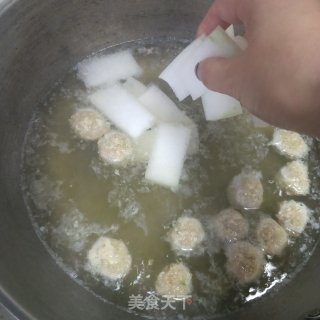 冬瓜香菜汆丸子的做法步骤：8