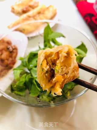红薯萝卜鸡肉腐皮卷的做法步骤：22