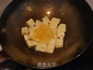 辣白菜烧豆腐的做法步骤：4