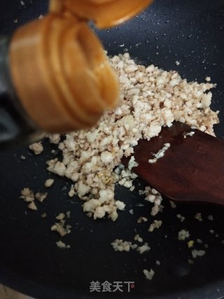 芹菜炒肉末的做法步骤：3