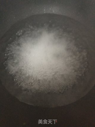 凉拌香椿芽的做法步骤：3