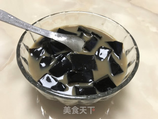 黑凉粉的做法步骤：5