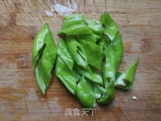 青椒拌黄瓜的做法步骤：3