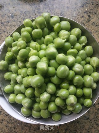 豌豆糯米锅巴饭的做法步骤：3
