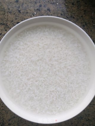 豌豆糯米锅巴饭的做法步骤：4
