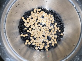 核桃花生双豆浆的做法步骤：1