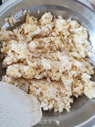 牛肉丸炒饭的做法步骤：3