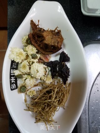 罗汉果双花饮的做法步骤：1