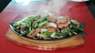 铁板黑胡椒汁爆八爪鱼的做法步骤：15