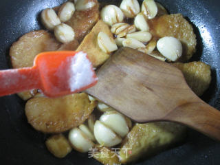 蒜头烧鲜素鸡的做法步骤：11