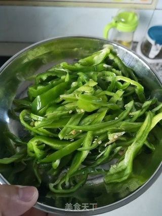 青椒肉丝（家常版）的做法步骤：2