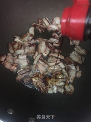蒜苔炒五花肉的做法步骤：4