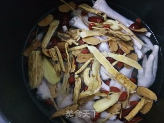 药材鸡爪的做法步骤：3