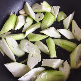 丝瓜炒鸡蛋的做法步骤：7