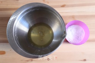 原味戚风的做法步骤：8
