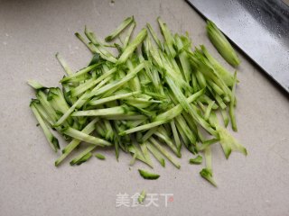 #凉菜#黄瓜拌凉皮的做法步骤：22