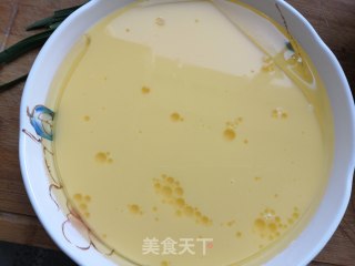 韭香鸡蛋羹的做法步骤：10