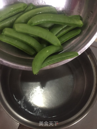 鲜贝炒甜豆的做法步骤：3