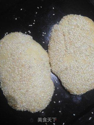 芝麻千层饼的做法步骤：10