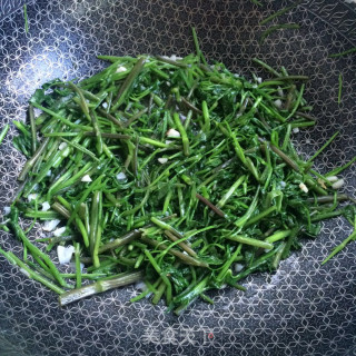 蒜香水芹菜的做法步骤：8