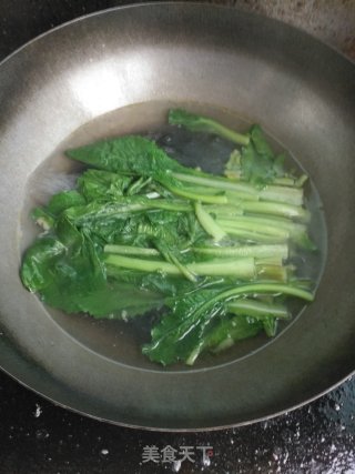 清炒鸡毛菜胡萝卜的做法步骤：2
