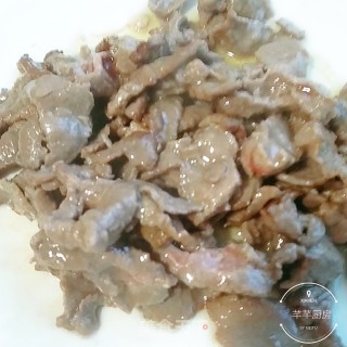 小竹笋炒牛肉的做法步骤：7