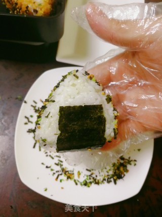 日式饭团～便当盒饭团的做法步骤：12