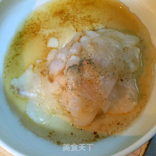 清淡开胃粥，番茄鱼片粥的做法步骤：2