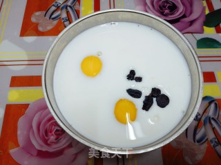 牛奶滑蛋的做法步骤：1