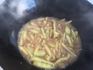 土豆炒茄条的做法步骤：10