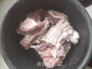 一汤两用|降火清心又解馋家里宝宝超级爱喝的做法步骤：2