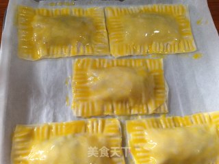 馄饨皮苹果派的做法步骤：10