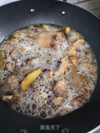 啤酒焖嫩鸭的做法步骤：5