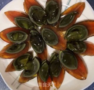 “凉菜”凉拌皮蛋的做法步骤：5