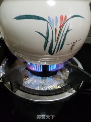 灵芝石斛煲老母鸡的做法步骤：3