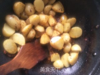 鱼香小土豆的做法步骤：5