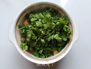 草头鸭蛋瘦肉汤的做法步骤：9