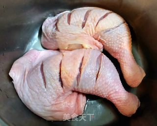 红烧鸡腿的做法步骤：1