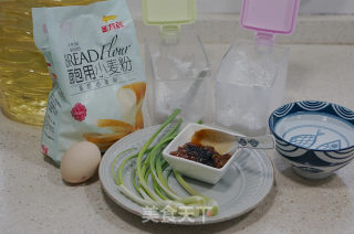 荞头肉酱面包的做法步骤：1