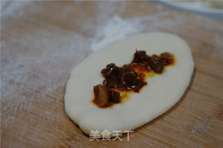 荞头肉酱面包的做法步骤：7