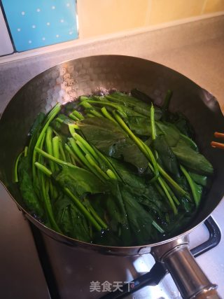 凉拌菠菜粉丝的做法步骤：3