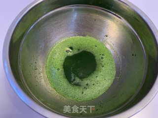 菠菜戚风8寸的做法步骤：3