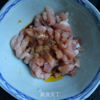 肉丝炒蒜苔的做法步骤：3