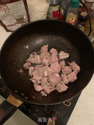 酸甜排骨的做法步骤：2