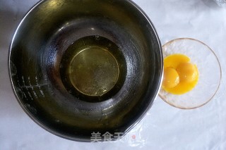 古早蛋糕的做法步骤：2
